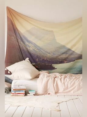 🏔️ Urban Outfitters Kurt Rahn Retro Glacier Tapestry – PNW Mountain Wall Hanging